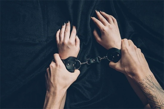 西檬之家-字母圈是什么？BDSM新人入圈指南解析